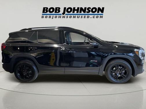 2022 GMC Terrain AWD AT4