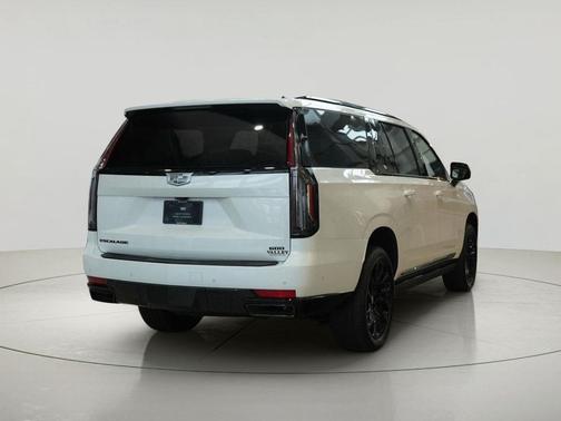 2024 Cadillac Escalade ESV Sport Platinum