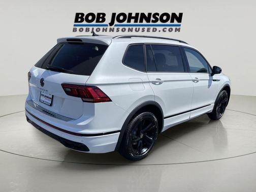 Opal White Pearl 2023 Volkswagen Tiguan 2.0T SE R-Line Black
