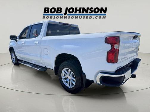Summit White 2024 Chevrolet Silverado 1500 LT