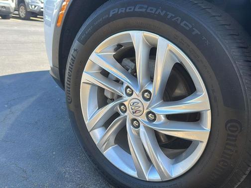 Summit White 2024 Buick Envista Preferred FWD