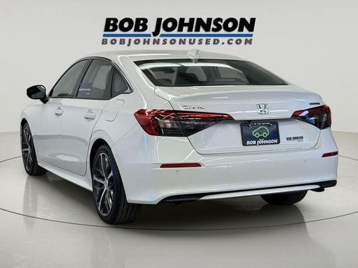 Platinum White Pearl 2024 Honda Civic Touring