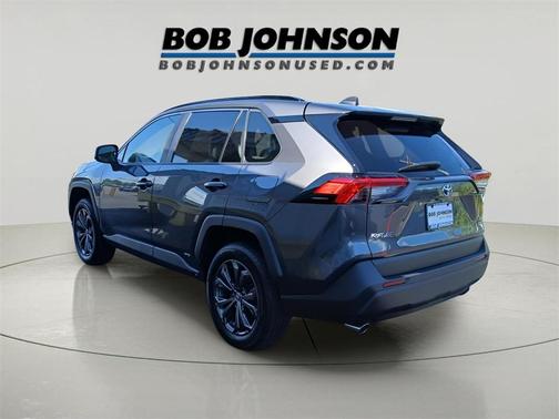 2022 Toyota RAV4 Hybrid XLE Premium