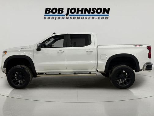 Summit White 2025 Chevrolet Silverado 1500 LT