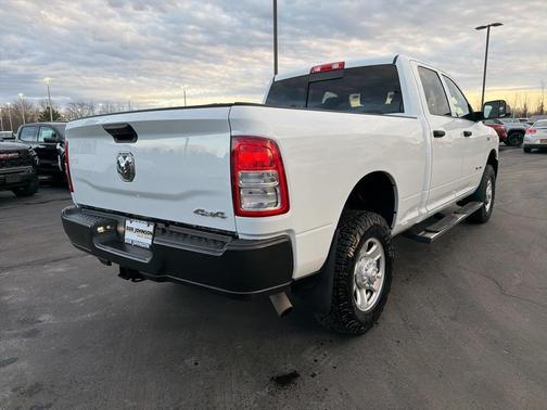 2021 RAM 2500 Tradesman Crew Cab 4x4 6'4' Box