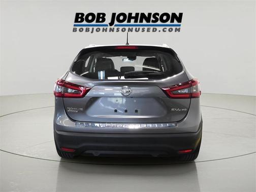 2022 Nissan Rogue Sport SV