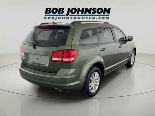 Olive Green Pearlcoat 2018 Dodge Journey SE