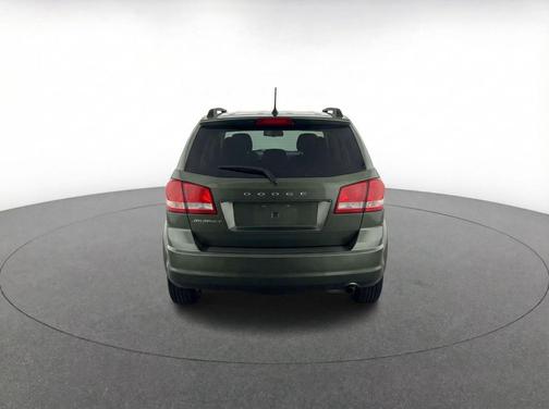 Olive Green Pearlcoat 2018 Dodge Journey SE