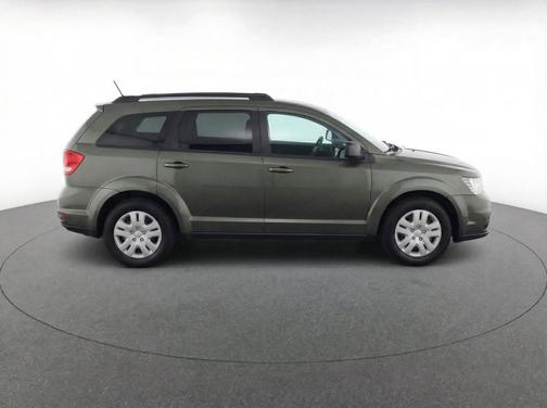 Olive Green Pearlcoat 2018 Dodge Journey SE