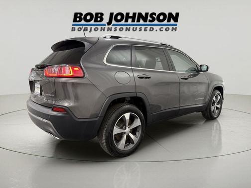 Granite Crystal Metallic Clearcoat 2019 Jeep Cherokee Limited