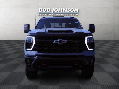 2025 Chevrolet Silverado 2500 4WD Crew Cab Standard Bed ZR2