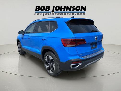 Cornflower Blue 2023 Volkswagen Taos 1.5T SE