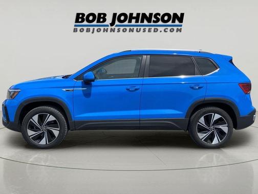Cornflower Blue 2023 Volkswagen Taos 1.5T SE