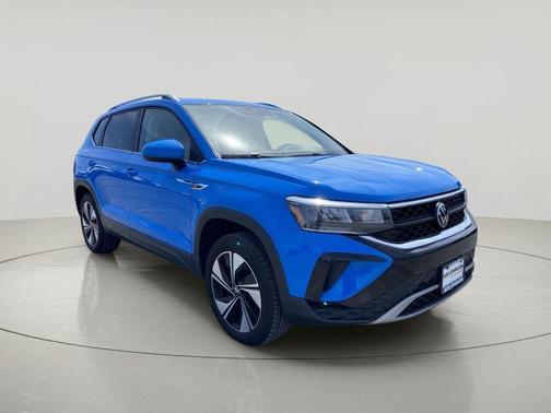 Cornflower Blue 2023 Volkswagen Taos 1.5T SE