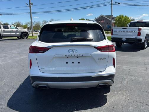 Majestic White 2019 INFINITI QX50 ESSENTIAL