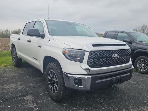 Super White 2019 Toyota Tundra SR5