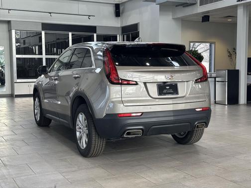 Latte Metallic 2023 Cadillac XT4 Luxury