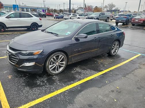 2022 Chevrolet Malibu FWD LT