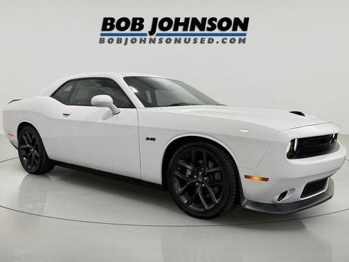 White Knuckle Clearcoat 2023 Dodge Challenger R/T