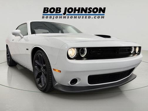 White Knuckle Clearcoat 2023 Dodge Challenger R/T