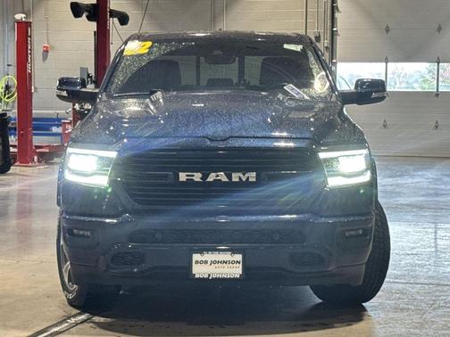 Patriot Blue Pearlcoat 2022 RAM 1500 Laramie