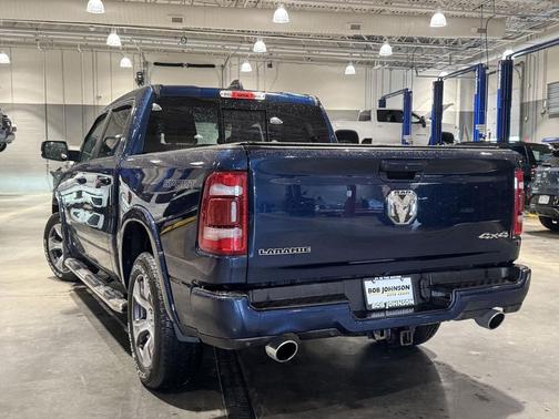 Patriot Blue Pearlcoat 2022 RAM 1500 Laramie