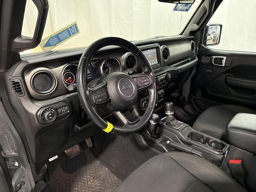 2022 Jeep Gladiator Sport S