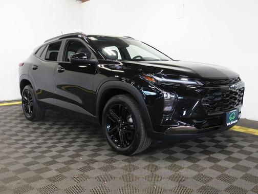 Mosaic Black Metallic 2024 Chevrolet Trax FWD ACTIV