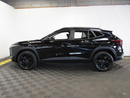 Mosaic Black Metallic 2024 Chevrolet Trax FWD ACTIV