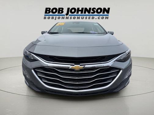 Sterling Gray Metallic 2025 Chevrolet Malibu FWD 1LT