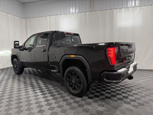 2025 GMC Sierra 2500 AT4