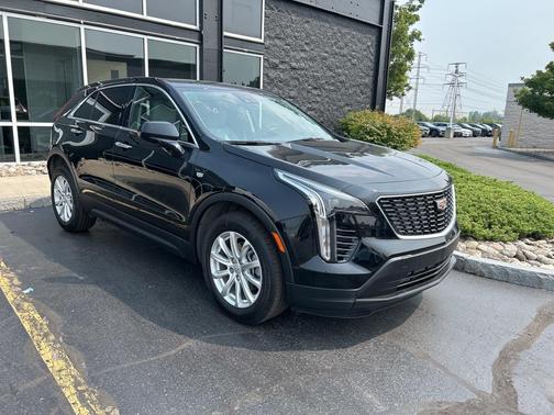 2023 Cadillac XT4 Luxury