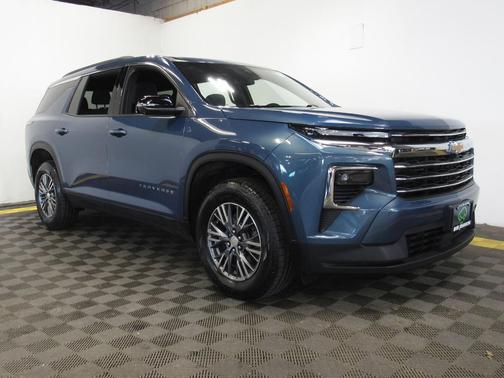 Lakeshore Blue Metallic 2024 Chevrolet Traverse LT