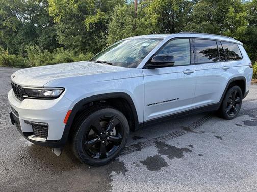 Silver Zynith 2023 Jeep Grand Cherokee L Limited