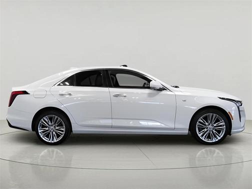 2022 Cadillac CT4 Premium Luxury