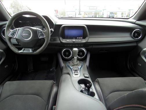 2023 Chevrolet Camaro RWD Coupe LT1