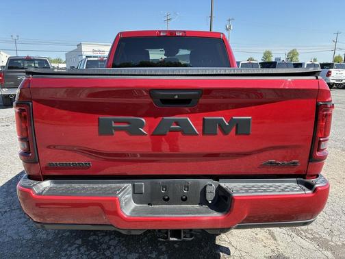 Molten Red Pearlcoat 2026 RAM 2500 Big Horn Crew Cab 4x4 6'4' Box