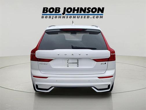 2025 Volvo XC60 B5 Plus