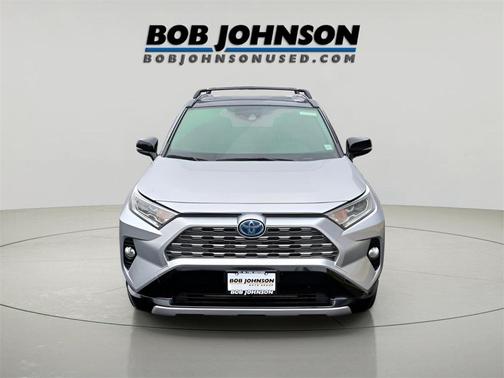 2020 Toyota RAV4 Hybrid SE