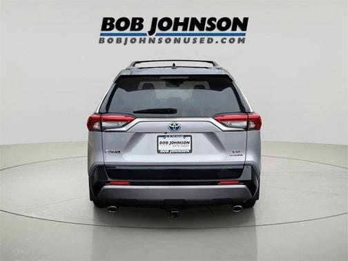 2020 Toyota RAV4 Hybrid SE