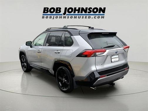 2020 Toyota RAV4 Hybrid SE