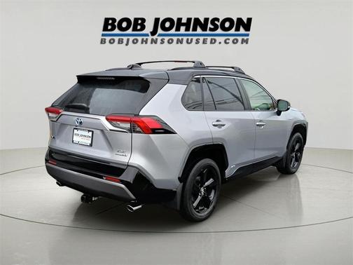 2020 Toyota RAV4 Hybrid SE