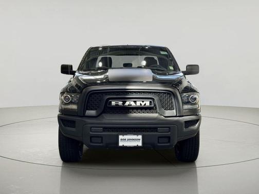 Diamond Black Crystal Pearlcoat 2021 RAM 1500 Classic Warlock Quad Cab 4x4 6'4' Box