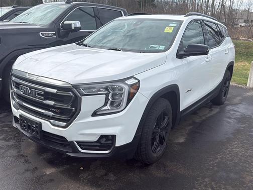 2022 GMC Terrain AWD AT4