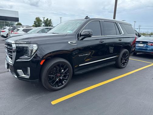 2022 GMC Yukon SLT
