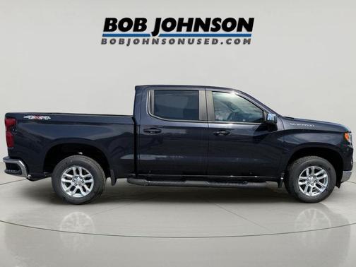Dark Ash Metallic 2022 Chevrolet Silverado 1500 LT
