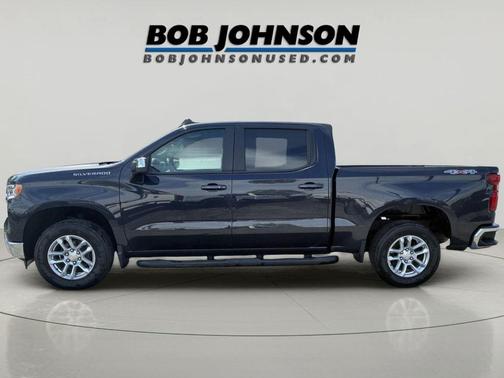 Dark Ash Metallic 2022 Chevrolet Silverado 1500 LT