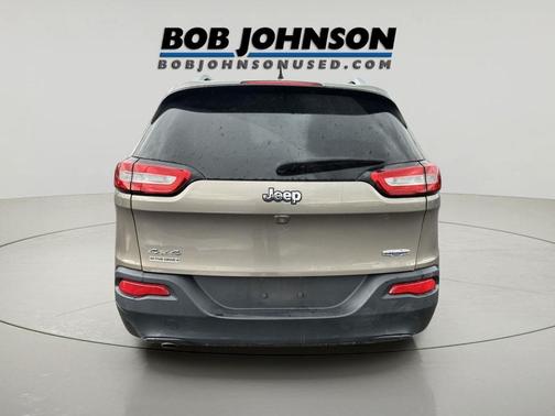 Light Brownstone Pearlcoat 2018 Jeep Cherokee Latitude Plus
