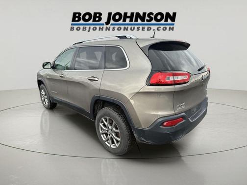 Light Brownstone Pearlcoat 2018 Jeep Cherokee Latitude Plus