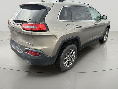 Light Brownstone Pearlcoat 2018 Jeep Cherokee Latitude Plus